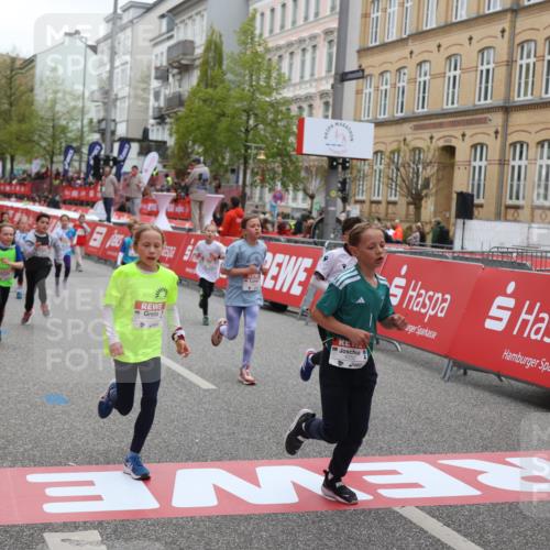 25.04.2026 - Das Zehntel Strokosch-Dieckow http://msf.ph/oto/9626160 25.04.2026 10:52:42 Ziel 6064, 6078, 6136, 6250, 6424, 6426, 7252, 7603, 7700, 7721, 7897, 7957, 7963, 8044, 8050 meine-sportfotos.de
