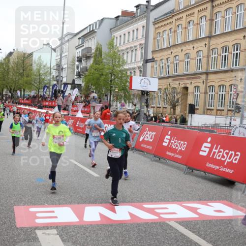 25.04.2026 - Das Zehntel Strokosch-Dieckow http://msf.ph/oto/9626211 25.04.2026 10:52:42 Ziel 6064, 6078, 6136, 6250, 6424, 6426, 7252, 7603, 7700, 7721, 7897, 7957, 7963, 8044, 8050 meine-sportfotos.de