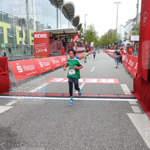 25.04.2026 - Das Zehntel Strokosch-Dieckow http://msf.ph/oto/9626217 25.04.2026 10:49:08 Ziel 5905, 6685, 6889, 6906, 7315, 7549, 7696, 7738 meine-sportfotos.de