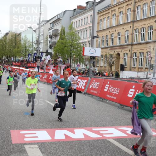 25.04.2026 - Das Zehntel Strokosch-Dieckow http://msf.ph/oto/9626251 25.04.2026 10:52:41 Ziel 6078, 6136, 6250, 6424, 7208, 7252, 7300, 7603, 7700, 7721, 7897, 7957, 7963, 8044 meine-sportfotos.de