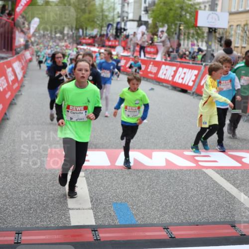 25.04.2026 - Das Zehntel Strokosch-Dieckow http://msf.ph/oto/9626279 25.04.2026 10:59:12 Ziel 5153, 5159, 5185, 5212, 5366, 5532, 5556, 5568, 5609, 5731, 5757, 5850, 5862, 6347, 6356, 6367, 6576, 6600, 6723, 6741, 6802, 6843, 6860, 7144, 7301, 7318, 7356, 7414, 7417, 7520, 7565, 7673, 7677 meine-sportfotos.de