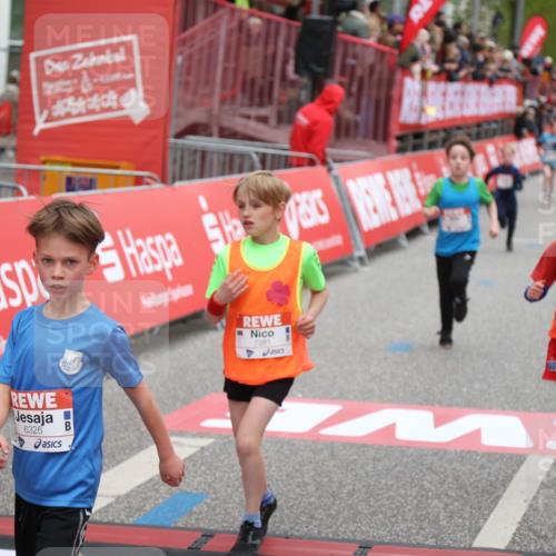 25.04.2026 - Das Zehntel Strokosch-Dieckow http://msf.ph/oto/9626288 25.04.2026 10:49:33 Ziel 5425, 6104, 6326, 7381, 7385, 7982 meine-sportfotos.de