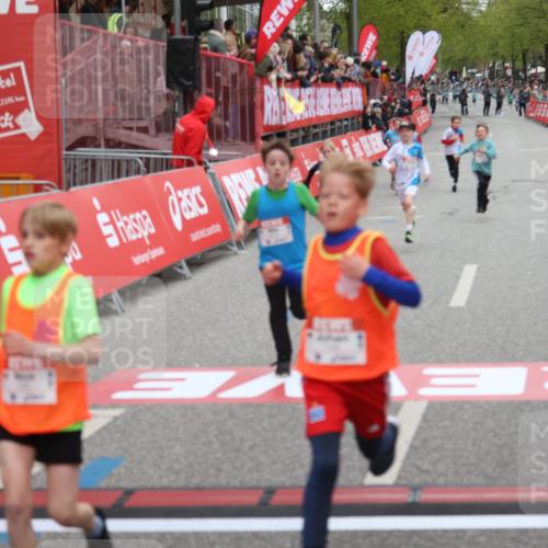 25.04.2026 - Das Zehntel Strokosch-Dieckow http://msf.ph/oto/9626310 25.04.2026 10:49:34 Ziel 5425, 6104, 6326, 6407, 7381, 7385, 7547, 7747, 7982, 8025 meine-sportfotos.de