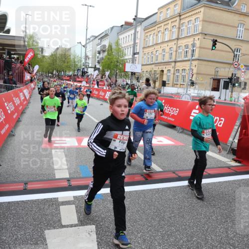 25.04.2026 - Das Zehntel Strokosch-Dieckow http://msf.ph/oto/9626328 25.04.2026 10:59:11 Ziel 5153, 5159, 5185, 5212, 5366, 5532, 5556, 5568, 5609, 5731, 5757, 5850, 5862, 6347, 6576, 6600, 6723, 6741, 6802, 6843, 7144, 7301, 7318, 7356, 7414, 7417, 7516, 7520, 7565, 7673, 7677 meine-sportfotos.de