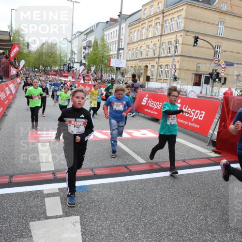 25.04.2026 - Das Zehntel Strokosch-Dieckow http://msf.ph/oto/9626351 25.04.2026 10:59:11 Ziel 5153, 5159, 5185, 5212, 5366, 5532, 5556, 5568, 5609, 5731, 5757, 5850, 5862, 6347, 6576, 6600, 6723, 6741, 6802, 6843, 7144, 7301, 7318, 7356, 7414, 7417, 7516, 7520, 7565, 7673, 7677 meine-sportfotos.de