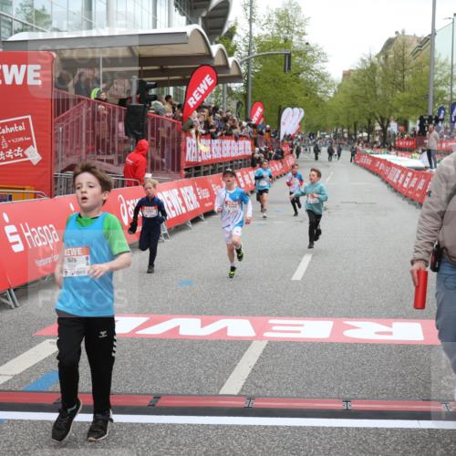 25.04.2026 - Das Zehntel Strokosch-Dieckow http://msf.ph/oto/9626366 25.04.2026 10:49:35 Ziel 6104, 6326, 6407, 7381, 7385, 7547, 7747, 7982, 8025 meine-sportfotos.de