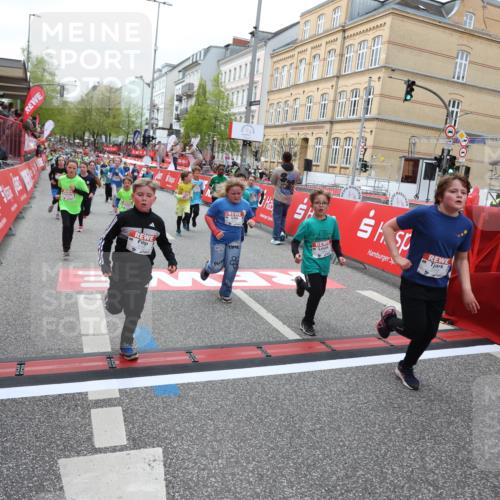 25.04.2026 - Das Zehntel Strokosch-Dieckow http://msf.ph/oto/9626389 25.04.2026 10:59:11 Ziel 5153, 5159, 5185, 5212, 5366, 5532, 5556, 5568, 5609, 5731, 5757, 5850, 5862, 6347, 6576, 6600, 6723, 6741, 6802, 6843, 7144, 7301, 7318, 7356, 7414, 7417, 7516, 7520, 7565, 7673, 7677 meine-sportfotos.de