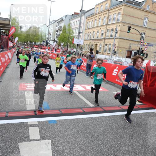 25.04.2026 - Das Zehntel Strokosch-Dieckow http://msf.ph/oto/9626404 25.04.2026 10:59:11 Ziel 5153, 5159, 5185, 5212, 5366, 5532, 5556, 5568, 5609, 5731, 5757, 5850, 5862, 6347, 6576, 6600, 6723, 6741, 6802, 6843, 7144, 7301, 7318, 7356, 7414, 7417, 7516, 7520, 7565, 7673, 7677 meine-sportfotos.de