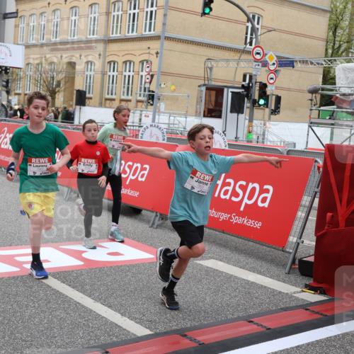 25.04.2026 - Das Zehntel Strokosch-Dieckow http://msf.ph/oto/9626405 25.04.2026 10:52:39 Ziel 5484, 5782, 5820, 6078, 6136, 6424, 7208, 7300, 7332, 7603, 7700, 7721, 7957, 7963 meine-sportfotos.de