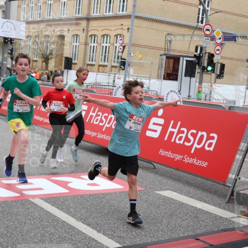 25.04.2026 - Das Zehntel Strokosch-Dieckow http://msf.ph/oto/9626418 25.04.2026 10:52:39 Ziel 5484, 5782, 5820, 6078, 6136, 6424, 7208, 7300, 7332, 7603, 7700, 7721, 7957, 7963 meine-sportfotos.de