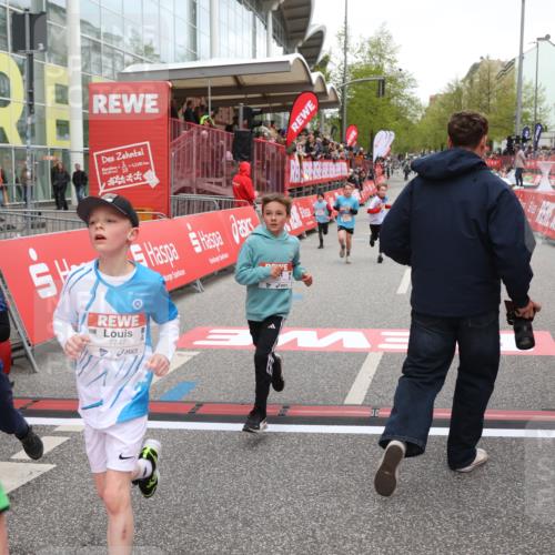 25.04.2026 - Das Zehntel Strokosch-Dieckow http://msf.ph/oto/9626430 25.04.2026 10:49:37 Ziel 6104, 6326, 6407, 7381, 7385, 7547, 7747, 7753, 8025 meine-sportfotos.de