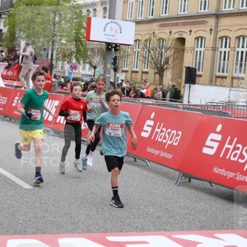 25.04.2026 - Das Zehntel Strokosch-Dieckow http://msf.ph/oto/9626486 25.04.2026 10:52:38 Ziel 5484, 5782, 5820, 5823, 6078, 6136, 6424, 7208, 7300, 7332, 7603, 7700, 7721, 7957, 7963 meine-sportfotos.de