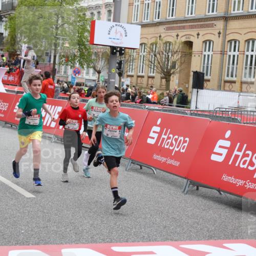 25.04.2026 - Das Zehntel Strokosch-Dieckow http://msf.ph/oto/9626497 25.04.2026 10:52:38 Ziel 5484, 5782, 5820, 5823, 6078, 6136, 6424, 7208, 7300, 7332, 7603, 7700, 7721, 7957, 7963 meine-sportfotos.de