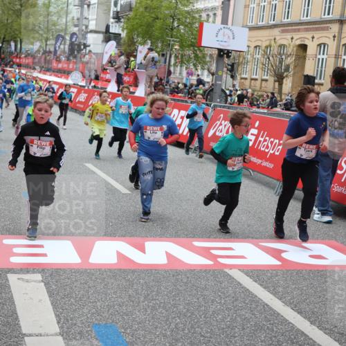 25.04.2026 - Das Zehntel Strokosch-Dieckow http://msf.ph/oto/9626498 25.04.2026 10:59:10 Ziel 5153, 5159, 5185, 5212, 5366, 5568, 5609, 5731, 5757, 5850, 5862, 6347, 6576, 6600, 6681, 6741, 6802, 6843, 7144, 7301, 7318, 7414, 7417, 7516, 7565, 7673, 7677 meine-sportfotos.de