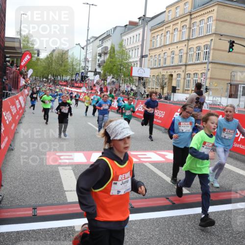 25.04.2026 - Das Zehntel Strokosch-Dieckow http://msf.ph/oto/9626544 25.04.2026 10:59:09 Ziel 5153, 5159, 5185, 5366, 5568, 5609, 5850, 5862, 6347, 6576, 6600, 6681, 6741, 6802, 7301, 7318, 7414, 7417, 7516, 7565, 7673, 7677, 7736, 7755 meine-sportfotos.de