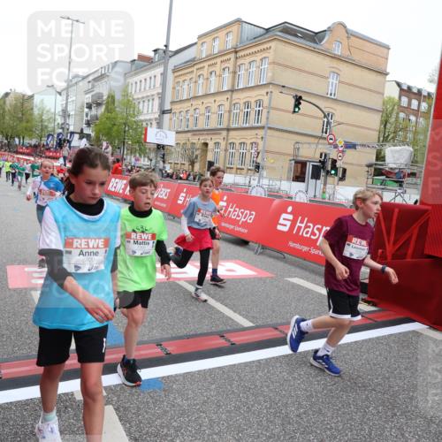 25.04.2026 - Das Zehntel Strokosch-Dieckow http://msf.ph/oto/9626588 25.04.2026 10:52:36 Ziel 5484, 5526, 5551, 5782, 5820, 5823, 6078, 6424, 7103, 7208, 7300, 7332, 7388, 7700, 7721 meine-sportfotos.de