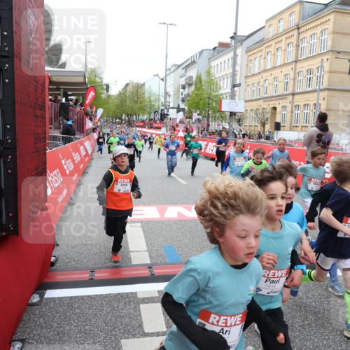 25.04.2026 - Das Zehntel Strokosch-Dieckow http://msf.ph/oto/9626593 25.04.2026 10:59:09 Ziel 5153, 5159, 5185, 5366, 5568, 5609, 5850, 5862, 6347, 6576, 6600, 6681, 6741, 6802, 7301, 7318, 7414, 7417, 7516, 7565, 7673, 7677, 7736, 7755 meine-sportfotos.de