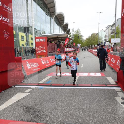 25.04.2026 - Das Zehntel Strokosch-Dieckow http://msf.ph/oto/9626605 25.04.2026 10:49:40 Ziel 5012, 6104, 6407, 6913, 7006, 7547, 7664, 7747, 7748, 7753, 8025 meine-sportfotos.de