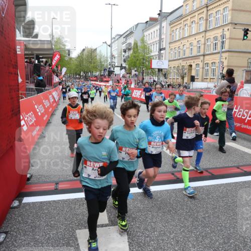 25.04.2026 - Das Zehntel Strokosch-Dieckow http://msf.ph/oto/9626611 25.04.2026 10:59:08 Ziel 5153, 5159, 5185, 5366, 5568, 5609, 6348, 6576, 6600, 6609, 6681, 6741, 6802, 7301, 7318, 7414, 7417, 7516, 7565, 7673, 7677, 7736, 7755 meine-sportfotos.de