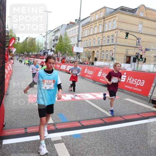 25.04.2026 - Das Zehntel Strokosch-Dieckow http://msf.ph/oto/9626615 25.04.2026 10:52:35 Ziel 5089, 5484, 5526, 5551, 5782, 5820, 5823, 6078, 6424, 7103, 7208, 7300, 7332, 7388, 7700, 7721 meine-sportfotos.de