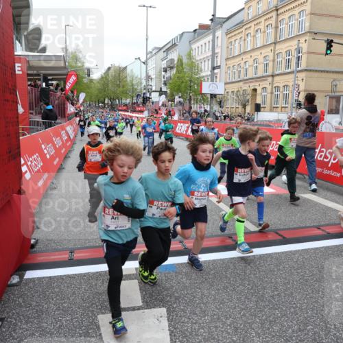 25.04.2026 - Das Zehntel Strokosch-Dieckow http://msf.ph/oto/9626623 25.04.2026 10:59:08 Ziel 5153, 5159, 5185, 5366, 5568, 5609, 6348, 6576, 6600, 6609, 6681, 6741, 6802, 7301, 7318, 7414, 7417, 7516, 7565, 7673, 7677, 7736, 7755 meine-sportfotos.de