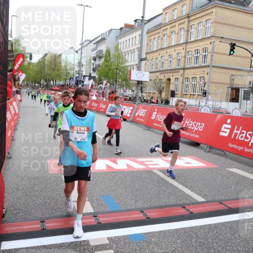 25.04.2026 - Das Zehntel Strokosch-Dieckow http://msf.ph/oto/9626659 25.04.2026 10:52:35 Ziel 5089, 5484, 5526, 5551, 5782, 5820, 5823, 6078, 6424, 7103, 7208, 7300, 7332, 7388, 7700, 7721 meine-sportfotos.de