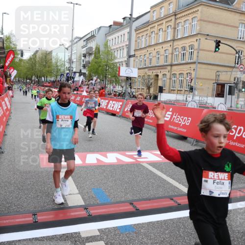 25.04.2026 - Das Zehntel Strokosch-Dieckow http://msf.ph/oto/9626677 25.04.2026 10:52:35 Ziel 5089, 5484, 5526, 5551, 5782, 5820, 5823, 6078, 6424, 7103, 7208, 7300, 7332, 7388, 7700, 7721 meine-sportfotos.de