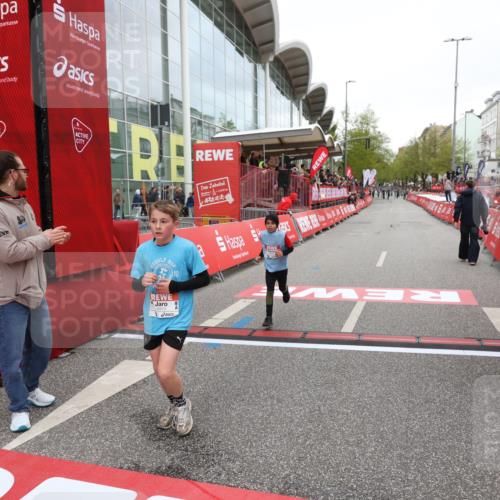 25.04.2026 - Das Zehntel Strokosch-Dieckow http://msf.ph/oto/9626717 25.04.2026 10:49:41 Ziel 5012, 6407, 6913, 7006, 7547, 7664, 7747, 7748, 7753, 8025 meine-sportfotos.de