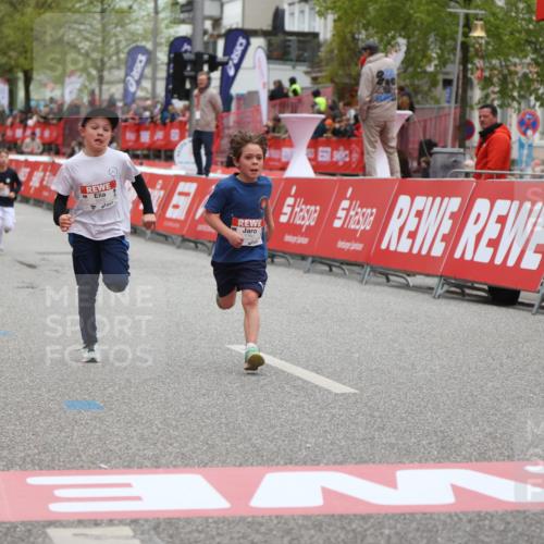 25.04.2026 - Das Zehntel Strokosch-Dieckow http://msf.ph/oto/9626771 25.04.2026 10:50:16 Ziel 5383, 5512, 5579, 5589, 5762, 6041, 6327, 6339, 6964, 7619, 7706, 7882, 7939, 7941 meine-sportfotos.de