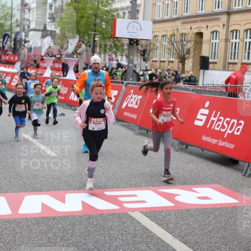 25.04.2026 - Das Zehntel Strokosch-Dieckow http://msf.ph/oto/9626782 25.04.2026 10:59:06 Ziel 5153, 5159, 5568, 5609, 6348, 6574, 6576, 6600, 6609, 6662, 6678, 6681, 6741, 6802, 6837, 7301, 7414, 7417, 7516, 7565, 7680, 7736, 7755 meine-sportfotos.de