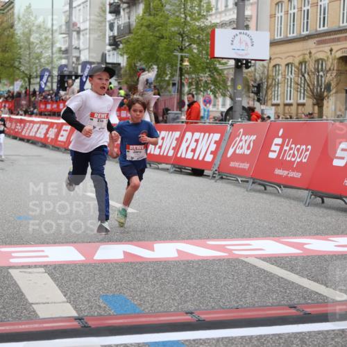 25.04.2026 - Das Zehntel Strokosch-Dieckow http://msf.ph/oto/9626786 25.04.2026 10:50:17 Ziel 5383, 5512, 5579, 5589, 5762, 6327, 6339, 6964, 7619, 7706, 7882, 7939, 7941 meine-sportfotos.de