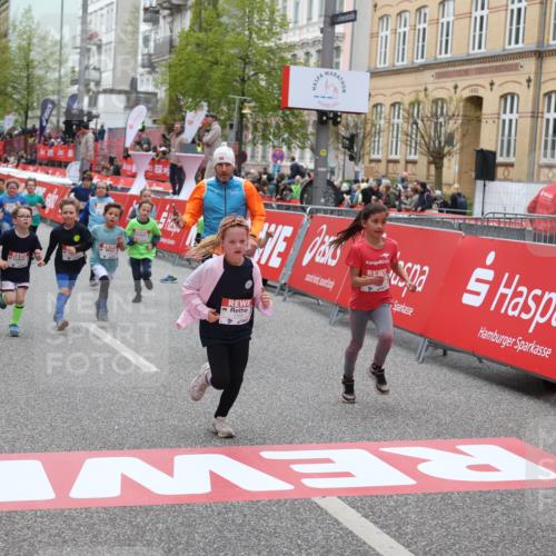 25.04.2026 - Das Zehntel Strokosch-Dieckow http://msf.ph/oto/9626802 25.04.2026 10:59:06 Ziel 5153, 5159, 5568, 5609, 6348, 6574, 6576, 6600, 6609, 6662, 6678, 6681, 6741, 6802, 6837, 7301, 7414, 7417, 7516, 7565, 7680, 7736, 7755 meine-sportfotos.de