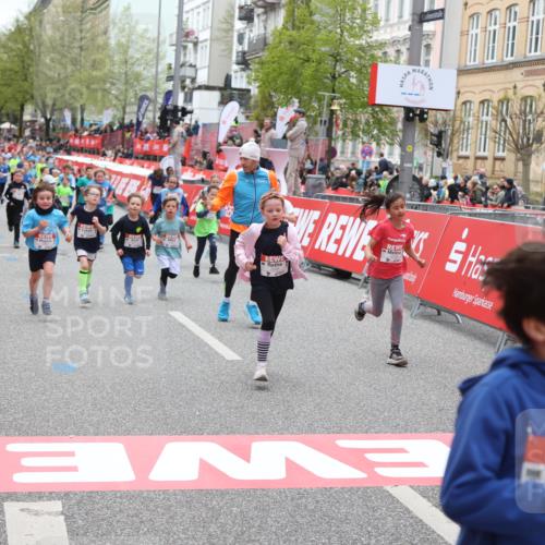 25.04.2026 - Das Zehntel Strokosch-Dieckow http://msf.ph/oto/9626816 25.04.2026 10:59:05 Ziel 5159, 5206, 5568, 6348, 6378, 6574, 6609, 6662, 6678, 6681, 6741, 6837, 7414, 7516, 7680, 7736, 7755 meine-sportfotos.de