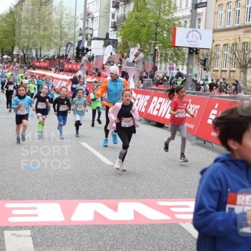 25.04.2026 - Das Zehntel Strokosch-Dieckow http://msf.ph/oto/9626827 25.04.2026 10:59:05 Ziel 5159, 5206, 5568, 6348, 6378, 6574, 6609, 6662, 6678, 6681, 6741, 6837, 7414, 7516, 7680, 7736, 7755 meine-sportfotos.de
