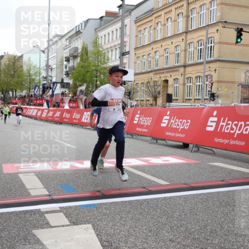 25.04.2026 - Das Zehntel Strokosch-Dieckow http://msf.ph/oto/9626831 25.04.2026 10:50:17 Ziel 5383, 5512, 5579, 5589, 5762, 6327, 6339, 6964, 7619, 7706, 7882, 7939, 7941 meine-sportfotos.de
