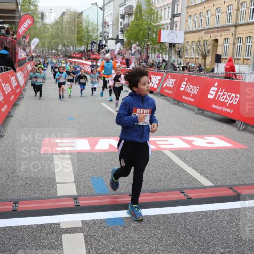 25.04.2026 - Das Zehntel Strokosch-Dieckow http://msf.ph/oto/9626843 25.04.2026 10:59:04 Ziel 5159, 5206, 5568, 5616, 6348, 6378, 6574, 6609, 6662, 6678, 6681, 6837, 6897, 7516, 7680, 7736, 7755, 7915 meine-sportfotos.de