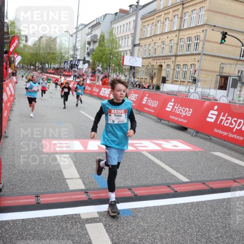 25.04.2026 - Das Zehntel Strokosch-Dieckow http://msf.ph/oto/9626880 25.04.2026 10:52:32 Ziel 5089, 5484, 5492, 5526, 5551, 5575, 5782, 5820, 5823, 6988, 7100, 7103, 7254, 7332, 7388 meine-sportfotos.de