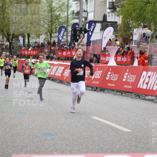 25.04.2026 - Das Zehntel Strokosch-Dieckow http://msf.ph/oto/9626895 25.04.2026 10:50:20 Ziel 5005, 5383, 5512, 5577, 5579, 5589, 6327, 6339, 7619, 7706, 7939 meine-sportfotos.de