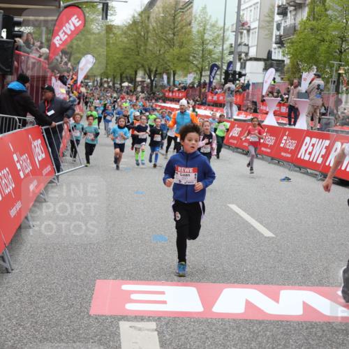 25.04.2026 - Das Zehntel Strokosch-Dieckow http://msf.ph/oto/9626897 25.04.2026 10:59:03 Ziel 5206, 5616, 5643, 6348, 6378, 6574, 6609, 6662, 6678, 6681, 6837, 6897, 7516, 7680, 7736, 7755, 7915 meine-sportfotos.de