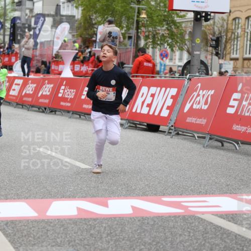 25.04.2026 - Das Zehntel Strokosch-Dieckow http://msf.ph/oto/9626911 25.04.2026 10:50:21 Ziel 5005, 5383, 5577, 5579, 5589, 6327, 6339, 7156, 7619, 7706, 7939 meine-sportfotos.de