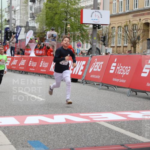 25.04.2026 - Das Zehntel Strokosch-Dieckow http://msf.ph/oto/9626938 25.04.2026 10:50:22 Ziel 5005, 5383, 5577, 5579, 5589, 6327, 6339, 7156, 7619, 7706, 7939 meine-sportfotos.de