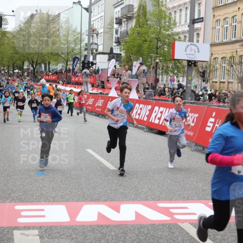 25.04.2026 - Das Zehntel Strokosch-Dieckow http://msf.ph/oto/9626940 25.04.2026 10:59:02 Ziel 5206, 5616, 5643, 6348, 6378, 6574, 6609, 6662, 6678, 6681, 6837, 6893, 6897, 7680, 7736, 7755, 7915 meine-sportfotos.de