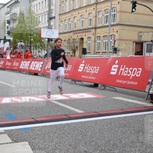 25.04.2026 - Das Zehntel Strokosch-Dieckow http://msf.ph/oto/9626954 25.04.2026 10:50:22 Ziel 5005, 5383, 5577, 5579, 5589, 6327, 6339, 7156, 7619, 7706, 7939 meine-sportfotos.de