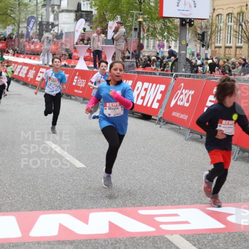 25.04.2026 - Das Zehntel Strokosch-Dieckow http://msf.ph/oto/9627053 25.04.2026 10:59:01 Ziel 5032, 5206, 5377, 5608, 5616, 5643, 5810, 6348, 6378, 6574, 6609, 6662, 6678, 6837, 6893, 6897, 7680, 7736, 7755, 7915 meine-sportfotos.de