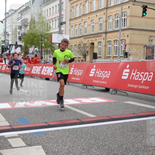 25.04.2026 - Das Zehntel Strokosch-Dieckow http://msf.ph/oto/9627184 25.04.2026 10:50:31 Ziel 5101, 5444, 6042, 6044, 6075, 6248, 6883, 7259, 7408 meine-sportfotos.de