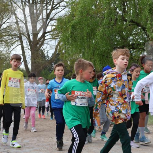 25.04.2026 - Das Zehntel Zöllner http://msf.ph/oto/9627192 25.04.2026 07:46:12 Laufen 3347, 2351, 2424 meine-sportfotos.de