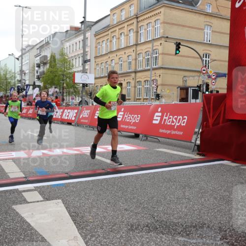 25.04.2026 - Das Zehntel Strokosch-Dieckow http://msf.ph/oto/9627196 25.04.2026 10:50:31 Ziel 5101, 5444, 6042, 6044, 6075, 6248, 6883, 7259, 7408 meine-sportfotos.de