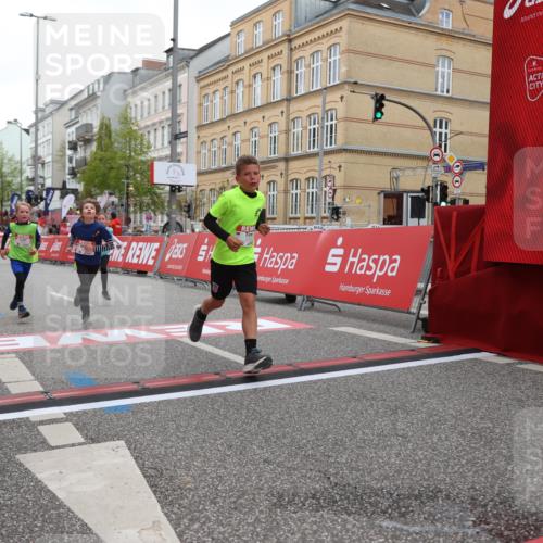 25.04.2026 - Das Zehntel Strokosch-Dieckow http://msf.ph/oto/9627202 25.04.2026 10:50:31 Ziel 5101, 5444, 6042, 6044, 6075, 6248, 6883, 7259, 7408 meine-sportfotos.de