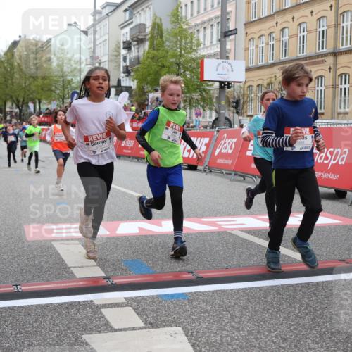 25.04.2026 - Das Zehntel Strokosch-Dieckow http://msf.ph/oto/9627235 25.04.2026 10:50:32 Ziel 5101, 5444, 6042, 6044, 6075, 6248, 6883, 7259, 7408, 7409 meine-sportfotos.de