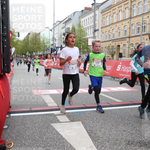 25.04.2026 - Das Zehntel Strokosch-Dieckow http://msf.ph/oto/9627260 25.04.2026 10:50:33 Ziel 5101, 5444, 6042, 6044, 6075, 6248, 6883, 7259, 7408, 7409 meine-sportfotos.de